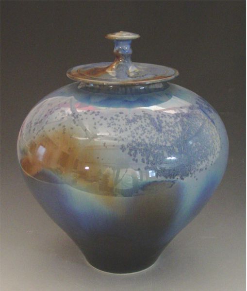 lidded vessel